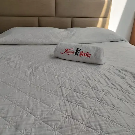 Berlin Party Hostel & Suites-2
